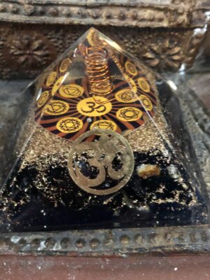 Organite Piramide Zwarte Toermalijn