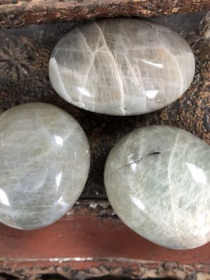 Garnieriet of Groene Maansteen