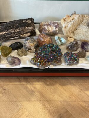 Verschillende ruwe stenen in de Winkel